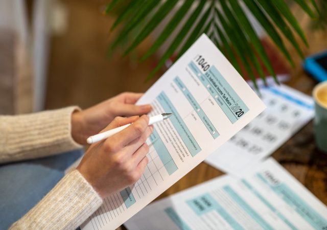 SSUCv3H4sIAAAAAAAACpyRwW7DIAyG75P2DhHnRgopa5O9SrWDAyRBpVAB2TRVffcZCBXn3fBn+7d/83h/axoygVecfDaPGGGstN58cBCUNYi7w86dNEK6mkihgnUKdA0nCHw1cJMIzaZ1xM+UJD5A2Lz0cdiOOAS5oEaGL4m80SXHTUmkJHZgipBDxfw2JVZQFv9XZ358FTewSMN/08KVESe1hGzkkkvJ9SdId6utwSaUrVx9Ww46FhwrpbtTXJmlarNhTVcubdxuJri4wmtzoq29w6TjiWfUlIWv4D2Wi8KrQRz/1N6qOcaGZGBXJQJ/Iob02PeU9owx2ncdHc5sL8i/tyrUSesUIYz5VYnauoobEDGM88fATu3I+diyM+3aYeq7Flgv+DzQ84lNePjnHwAAAP//AwA2qFEjhwIAAA==